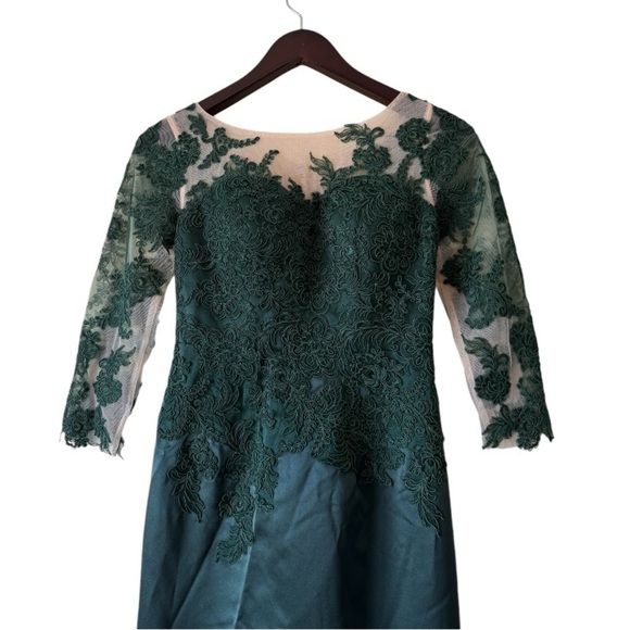 JJ’s House Emerald Green Beige Embroidered Satin Button Evening Gown Dress US 0 - Picture 3 of 15
